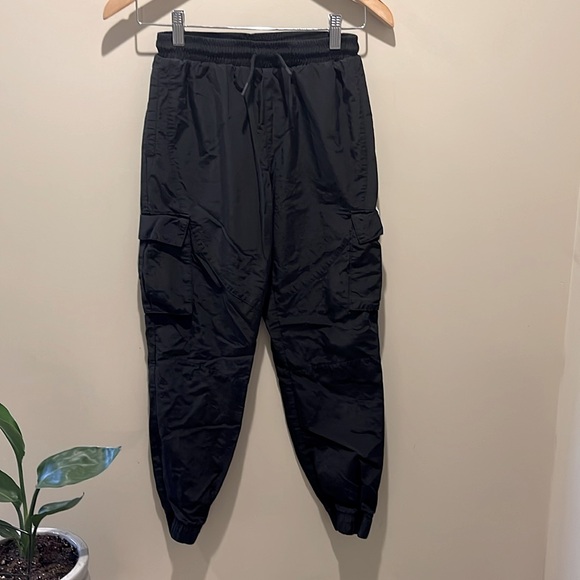 JORDON - Junior Boy's Patch Logo Cargo Pants - Picture 2 of 10